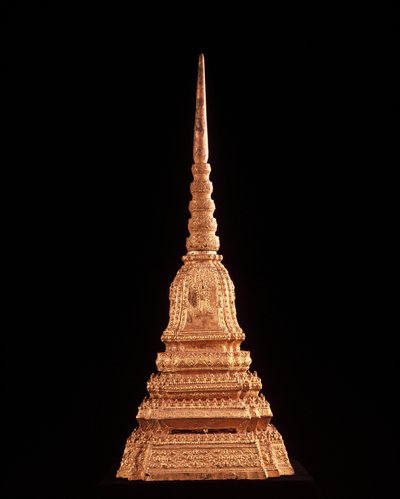 Modell av ett chedi- eller relikvietorn (brons) av School Thai