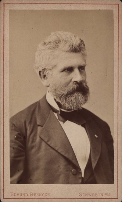 Porträtt av cellisten och kompositören Georg Goltermann 1824-1898, ca. 1880. av Schwerin . Photo studio Edmund Behncke