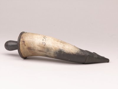 Pulverhorn, 1775 ca av Scottish School