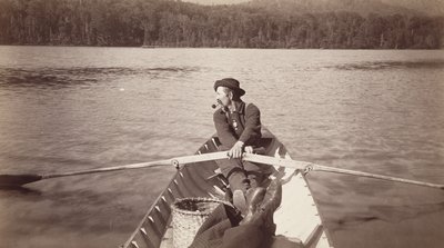 The Way It Looks from the Stern Seat, 1880-1890-tal (albumin silvertryck från glasnegativ) av Seneca Ray Stoddard