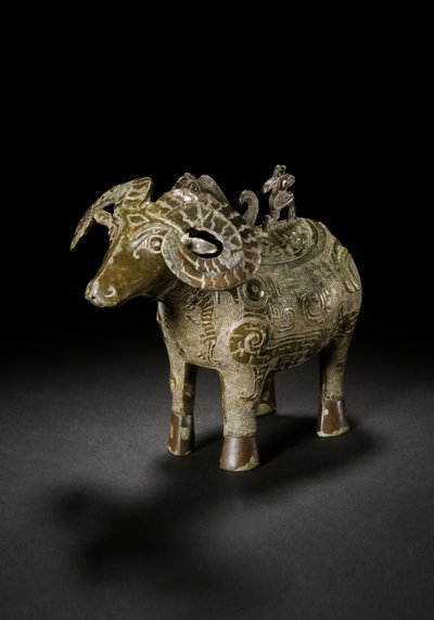 Rituellt vinkärl i ramform, Gong, sena Shangdynastin (brons) (se även 3618607) av Shang Dynasty Chinese School