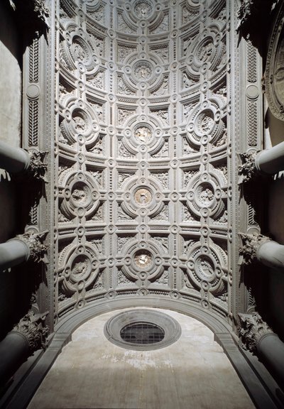 Innenansicht der Gewölbedecke des Vorraums der Kirche, realisiert von Simone del Pollaiolo genannt il Cronaca (1457-1508) von Simone del  Pollailo