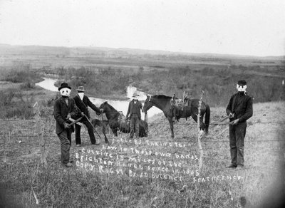 "Taggtrådskriget" i Nebraska 1884-1885: Ranchägare försöker ta mark från bönder genom att motsätta sig taggtrådsavgränsning - fotografi av Solomon D. Butcher av Solomon D. Butcher