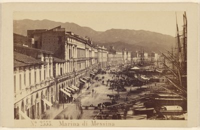 Marina di Messina. av Sommer and Behles