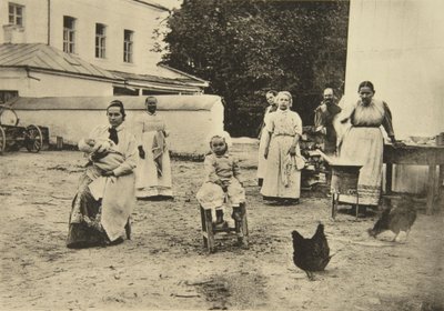 Gör sylt på gården till Leo Tolstoys hus, Yasnaya Polyana, nära Tula, Ryssland, 1900 av Sophia Andreevna Tolstaya