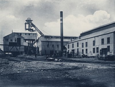 Head Gear, etc, Langlaagte Royal Gold Mining Company (s/v foto) av South African Photographer