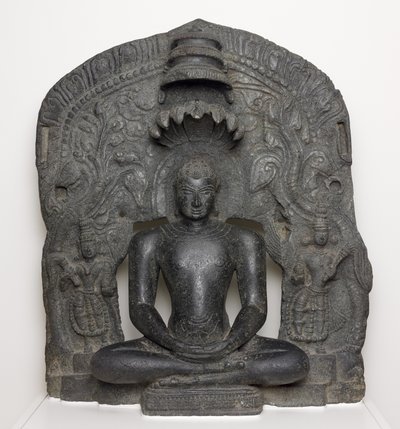 Jain Tirthankar Parshvanath med ormhuva sittande i meditation (Dhyamudra), från Karnataka, Indien (Chlorite) av South Indian School