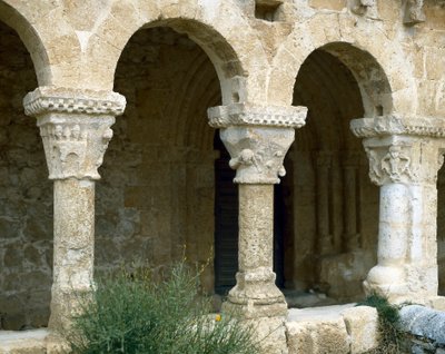 Atriets arkader, St. Michael-kyrkan, San Esteban de Gormaz, Spanien, arkitektur från 1000-1100-talet (foto) av Spanish School