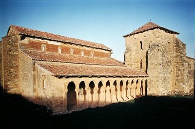 Kyrkan San Miguel de Escalada, grundad 913 av Spanish School