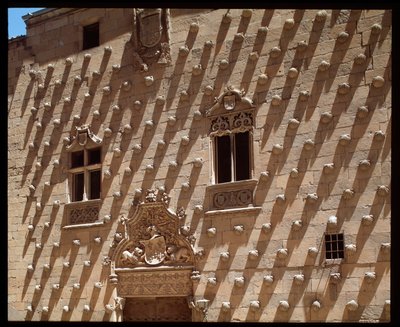 Utsikt över gotisk fasad (1493-1517) av Spanish School