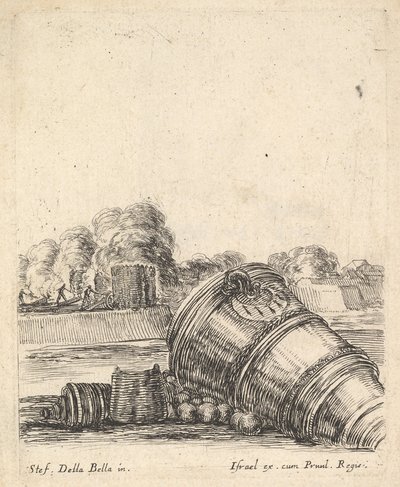 Ett mortel utan vagn liggande på marken till höger, soldater som avfyrar kanon..., ca. 1638-43. av Stefano della Bella