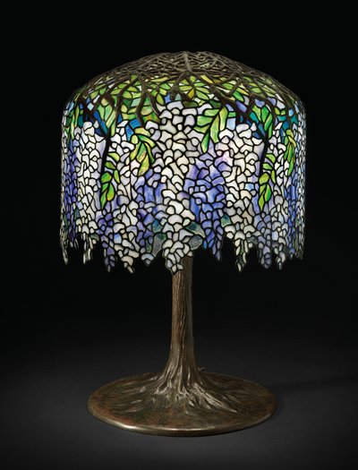 Wisteria bordslampa, ca 1910 (blyat glas & brons) av Studios Tiffany