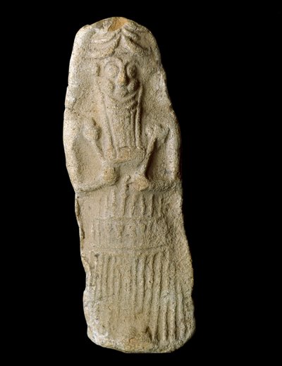 Sumerisk konst: krigarguden med öronen av boskap representerar lögner i hans kista, förmodligen den mesopotamiska guden Dumuzi. Terrakotta skulptur. Från Diqdiqqes webbplats. Dämpa. 12 cm Bagdad, National Iraq Museum av Sumerian Sumerian