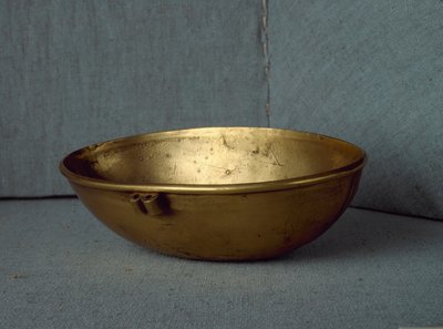Sumerisk civilisation: oval kopp i guld. Dämpa. 15 cm Bagdad, National Iraq Museum av Sumerian Sumerian