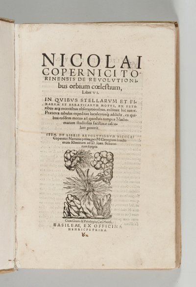 The revolutions of the heavenly worlds av Nicolaus Copernicus (1473-1543) med De libris revolutionum Nicolai Copernici Narratio prima av Georg Johann Rheticus (1514-74), Basel: Heinrich Petri av Swiss School