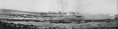 Ett panorama över Cape Roberts som ser norrut, c1911, 1913. av T. Griffith Taylor