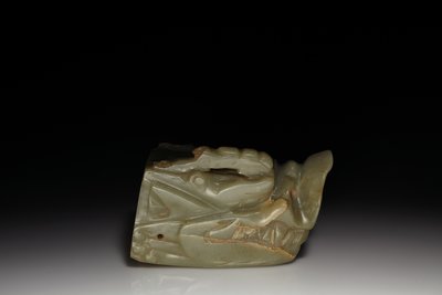 Junkunc Jade Dragon Head (jade) av Tang Dynasty Chinese School