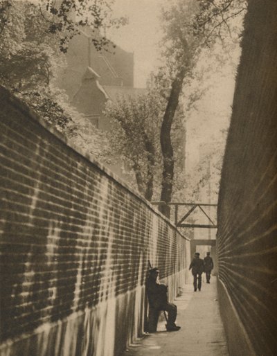 I Lansdowne Passage, Where A Highwayman Once Galopped For His Life, c1935. av Taylor