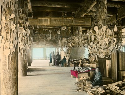 Risskedsförsäljare i Thousand Tatami Pavilion, Miyajima, cirka 1900 - 1915 (fotografi) av Teijiro Takagi