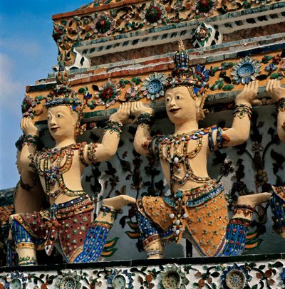 Karyatider av templet Wat Arun av Thai School