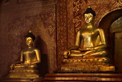 The Buddha Sihing (brons) av Thai School
