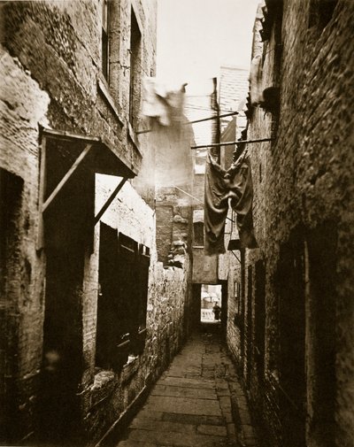 Close, 101 High Street, Glasgow, ca 1878 av Thomas Annan