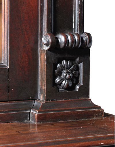 En bokhylla med utgång från George III av Thomas Chippendale