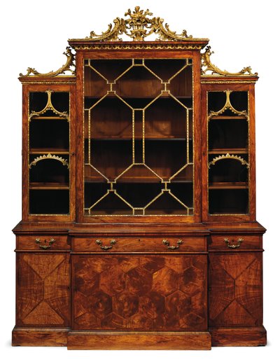 George II öppningsbokhylla av Thomas Chippendale