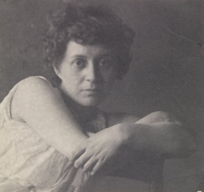 Katherine Cook i klassisk dräkt av Thomas Eakins