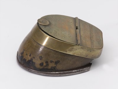 Hästs hov bläckhus tillhörande kapten William Tyrwhitt Drake, Royal Horse Guards, ca 1829 (bläckhus, hästhov) av Thomas Lee