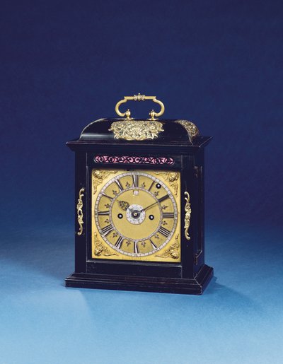Queen Anne-monterad slående klocka med dragkvartsrepetition, nr 376, c.1705 (ebenholts & förgylld mässing) (se även 867499-500) av Thomas Tompion