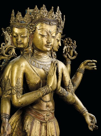Ekadashalokeshvara statue av Tibetan School