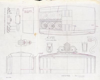 En ritning av design för ett Tiffany & Co.-utställningscentrum och två treljus kandelabrar, gjorda för 1939 års världsutställning, ca 1939 (bläck på papper) av Tiffany and Company