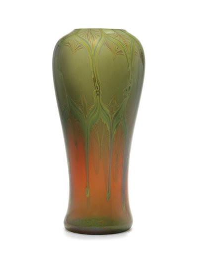 En reaktiv vas, ca 1910 (glas) av Tiffany and Company