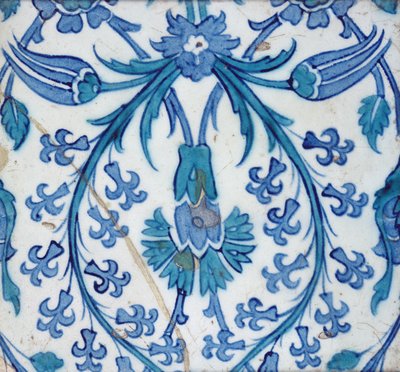 Isnik kakel med blommönster (lergods med färgad underglasyr) av Turkish School