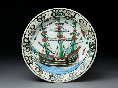 Stenpastafat med underglasyrdekor, Iznik, ca 1620-30 (keramik) av Turkish School