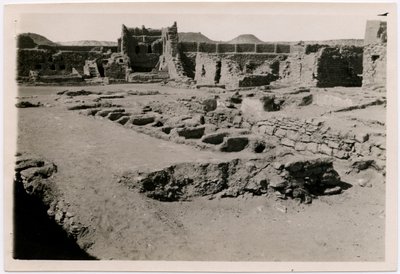 Interiör från S:t Simeons kloster, rum VI, Aswan, Egypten, fotografi av Ugo Monneret de Villard av Ugo Monneret de Villard