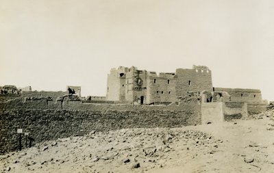 S:t Simeons kloster, sett utifrån från öster, Aswan, Egypten, fotografi av Ugo Monneret de Villard av Ugo Monneret de Villard