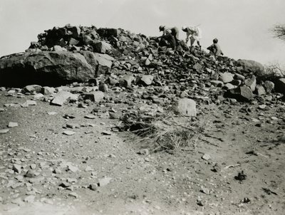 Ruiner i Goz Regeb-regionen, Sudan, fotografi av Ugo Monneret de Villard, ca 1925 av Ugo Monneret de Villard