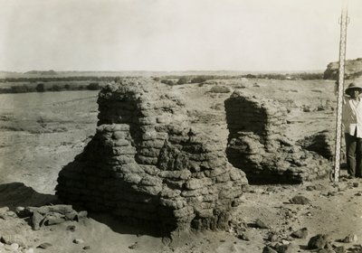 Grav i nekropol, Qasr Ibrim, Egypten, fotografi av Ugo Monneret de Villard av Ugo Monneret de Villard