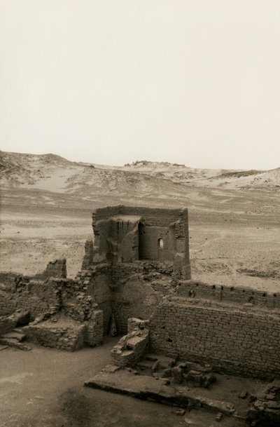 Västra tornet på S:t Simeons kloster, Aswan, Egypten, fotografi av Ugo Monneret de Villard av Ugo Monneret de Villard
