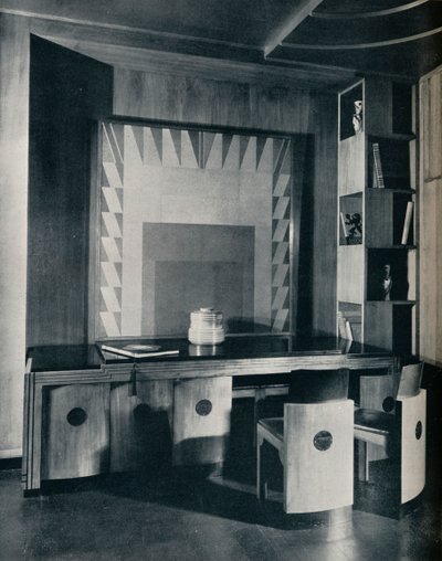 Ett konferensbord och stolar för ett privat kontor. Designad av Joseph Sinel, 1930 av Unbekannt