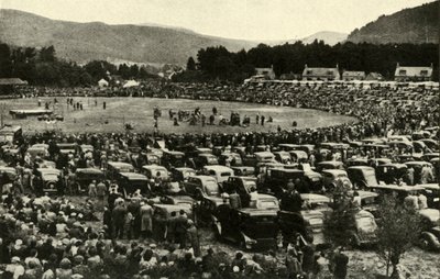 A Highland Gathering at Braemar, c1948. av Unbekannt