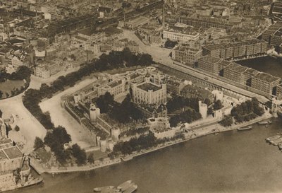 A View of His Fort Unimagined By William The Conqueror: The Tower from the Air, c1935. av Unbekannt