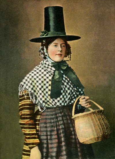 En walesisk kostym, c1904. av Unbekannt