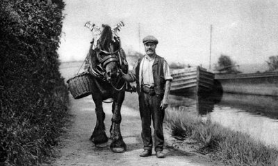 En häst som drar en kanalpråm, 1926-1927 av Unbekannt