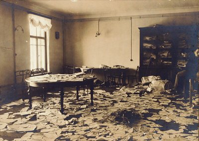 Ett rum efter en sökning, Ryssland, tidigt 1900-tal av Unbekannt