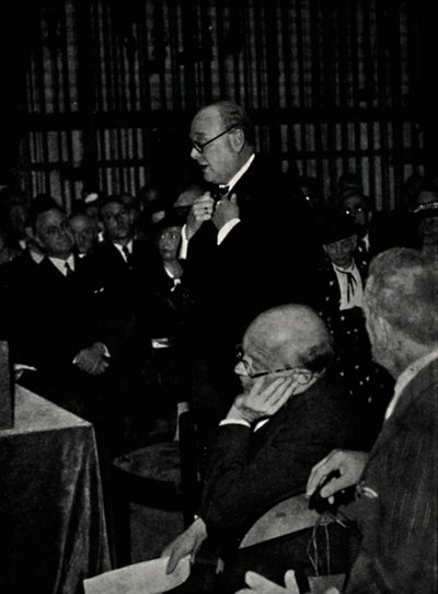 Tilltalar en fransk publik, 24 september 1936, 1945. av Unbekannt