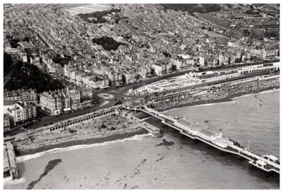 Flygfoto över Brighton, Sussex, från en Zeppelin, 1931 1933 av Unbekannt