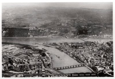 Flygfoto över Koblenz, Rhen-Pfalz, Tyskland, från en zeppelinare, c1931 1933 av Unbekannt